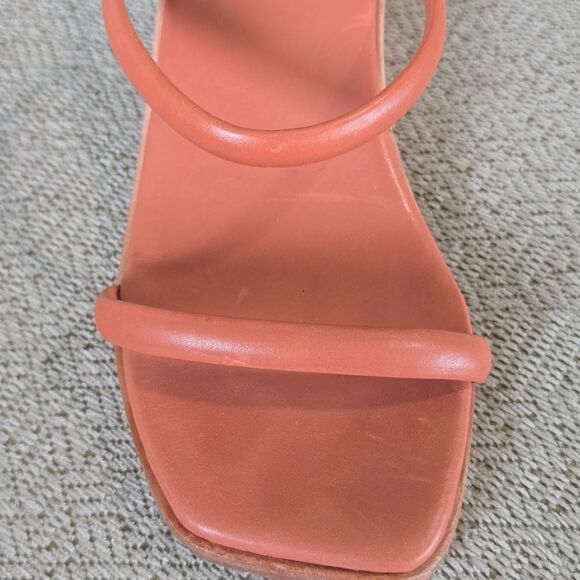 Kaanas Leather Brick Red Square Toe Wedge Sandals - Size 9 - Picture 5 of 15